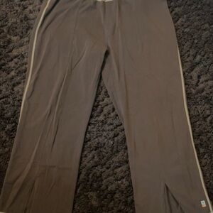 Women’s brown leggings